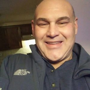 Meet your Posher, Derek